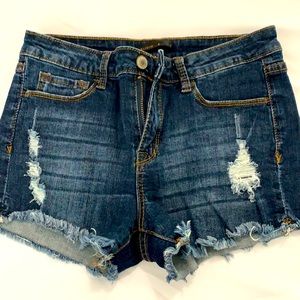Women’s denim cut off shorts size small